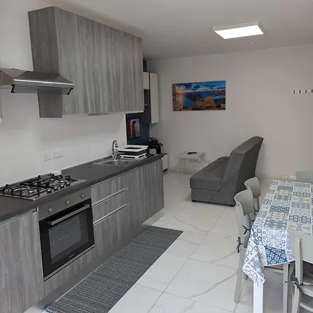 Susan Cosy Apartment, Gozo *